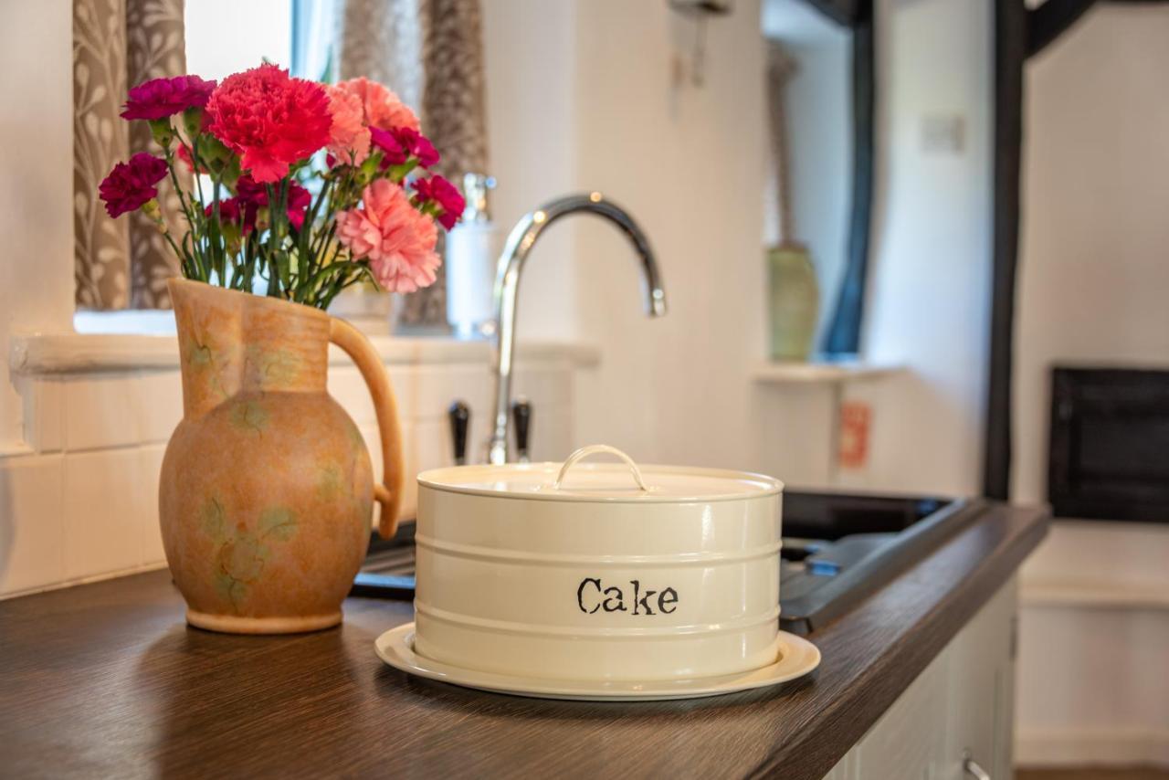 Valley Farm Holiday Cottages Axminster Exteriör bild
