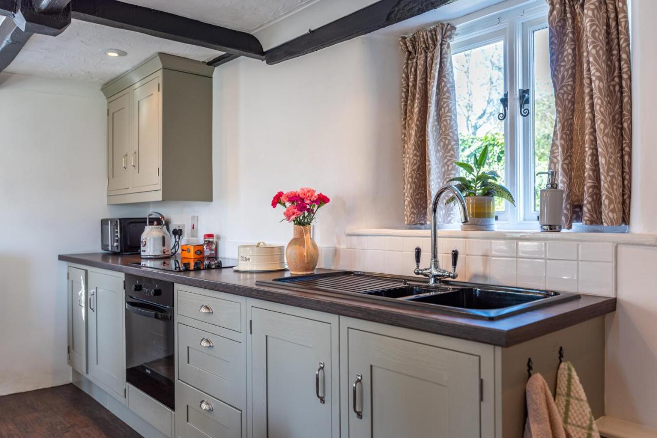 Valley Farm Holiday Cottages Axminster Exteriör bild