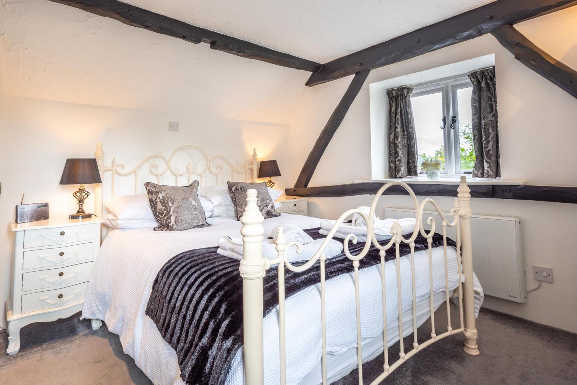 Valley Farm Holiday Cottages Axminster Rum bild
